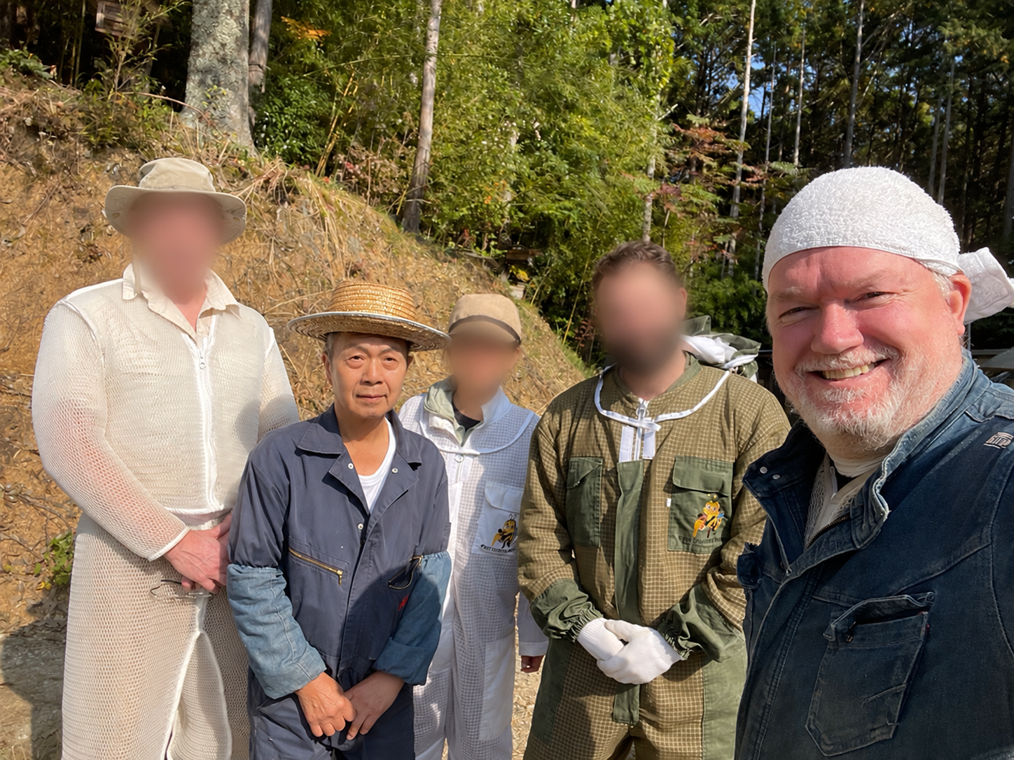 A five-person fieldwork group in rural Japan