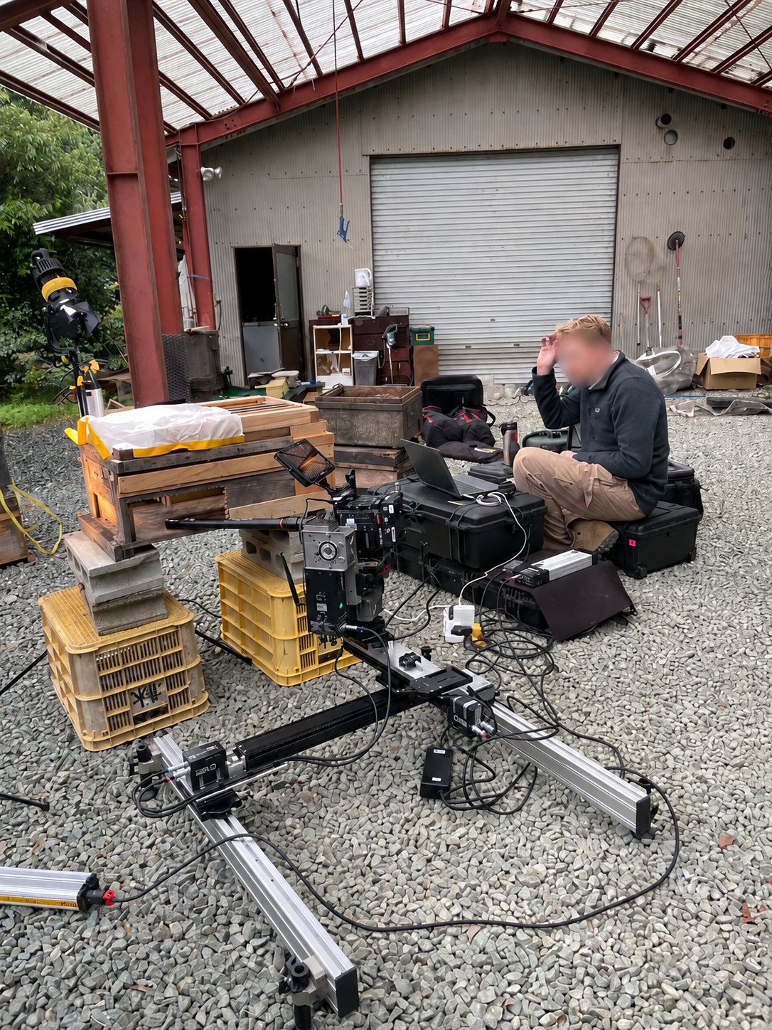 Camera, rails and lighting arranged at a hornet filming station